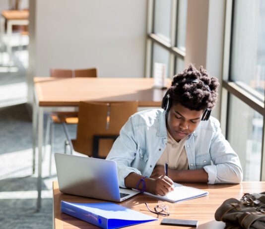 7 Things Financial Pros Wish They Knew in High School