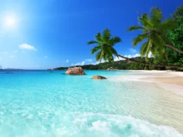 10 Beaches That Don’t Look Real